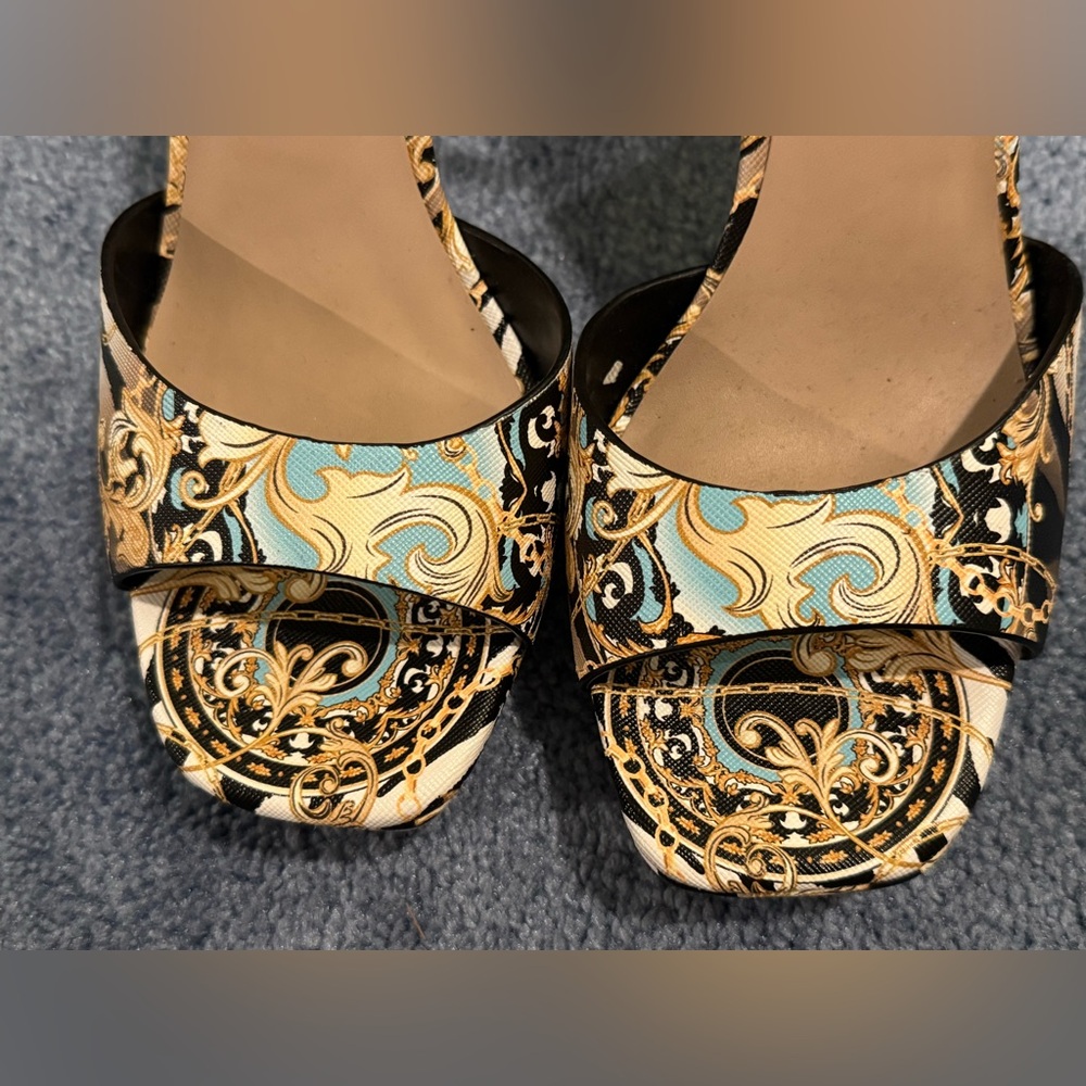 CLOSET CLEANOUT SALE Aldo Strappy ankle strap Heels gold chain blue tan sexy 9 - Picture 8 of 9